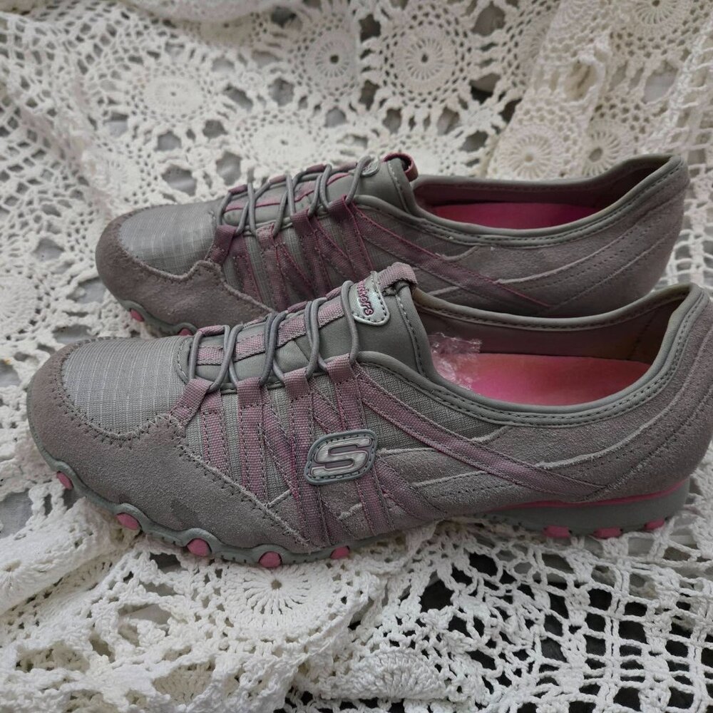 Skechers 9.5 slip-on sneakers grey pink leather suede